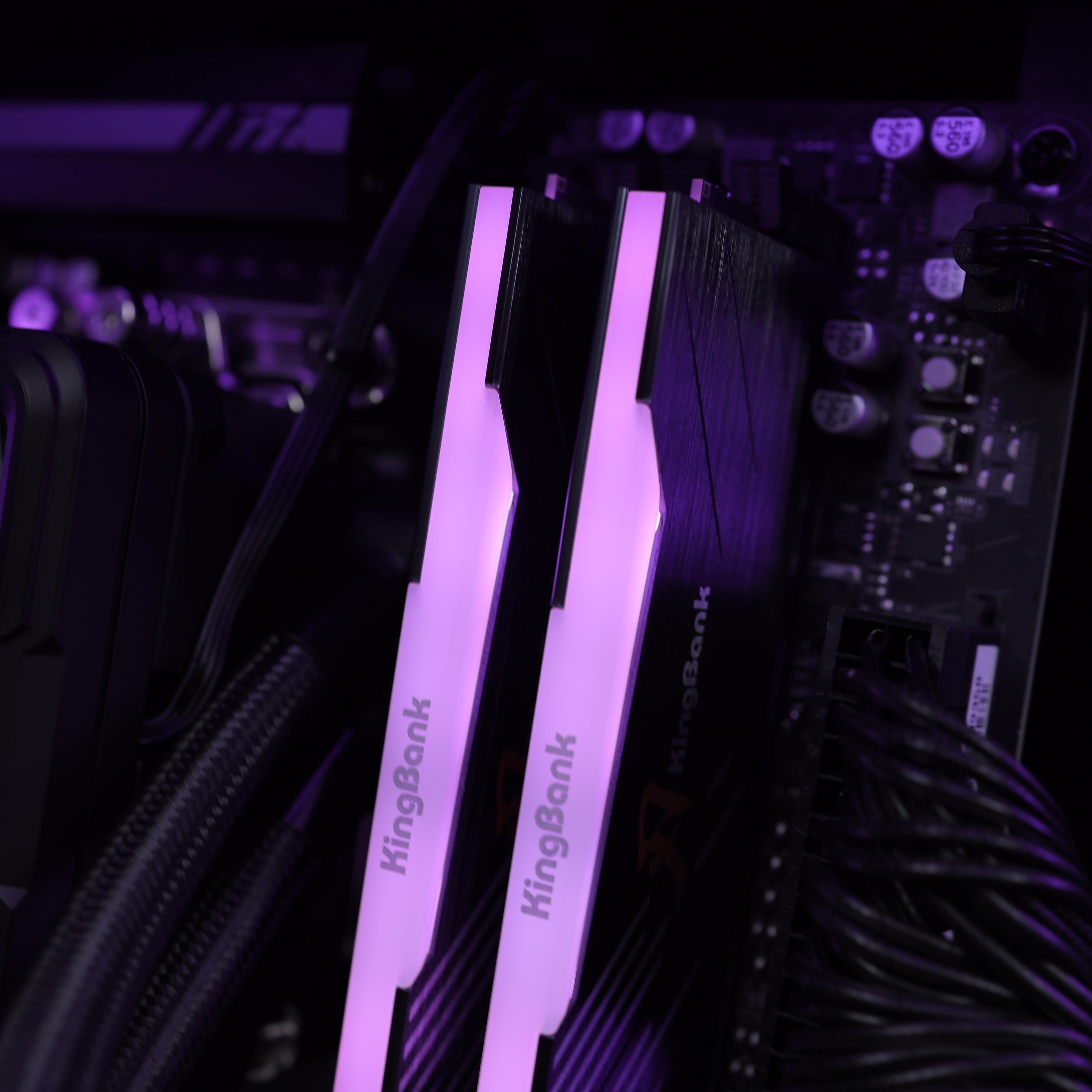 KINGBANK KRRB RGB 1X16GB (16GB) 6400MHZ CL32 BLACK
